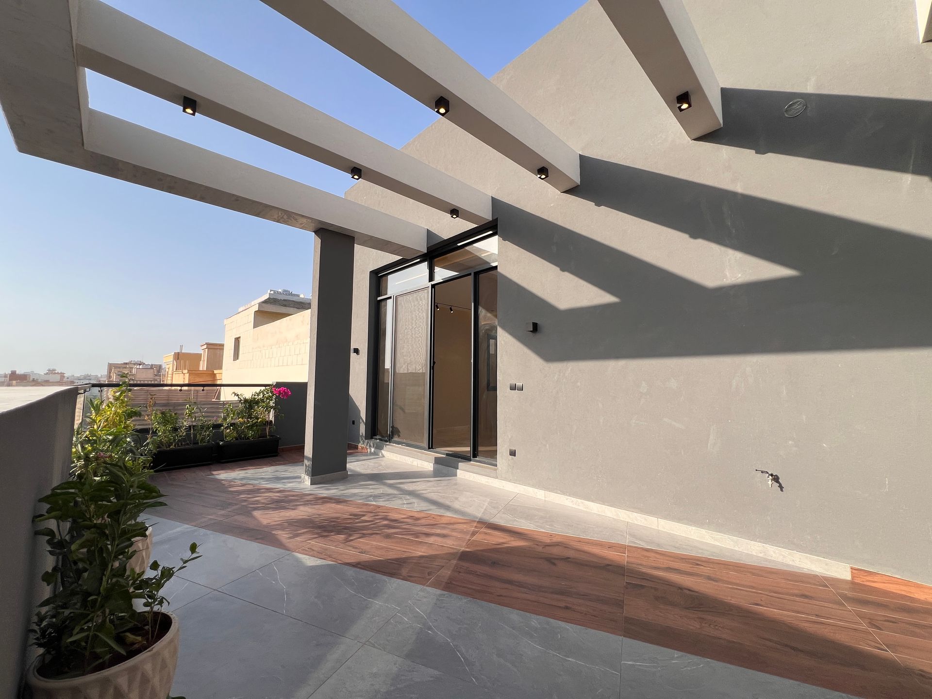 Luxury Apartments Building, Al Rawdah — photo 5