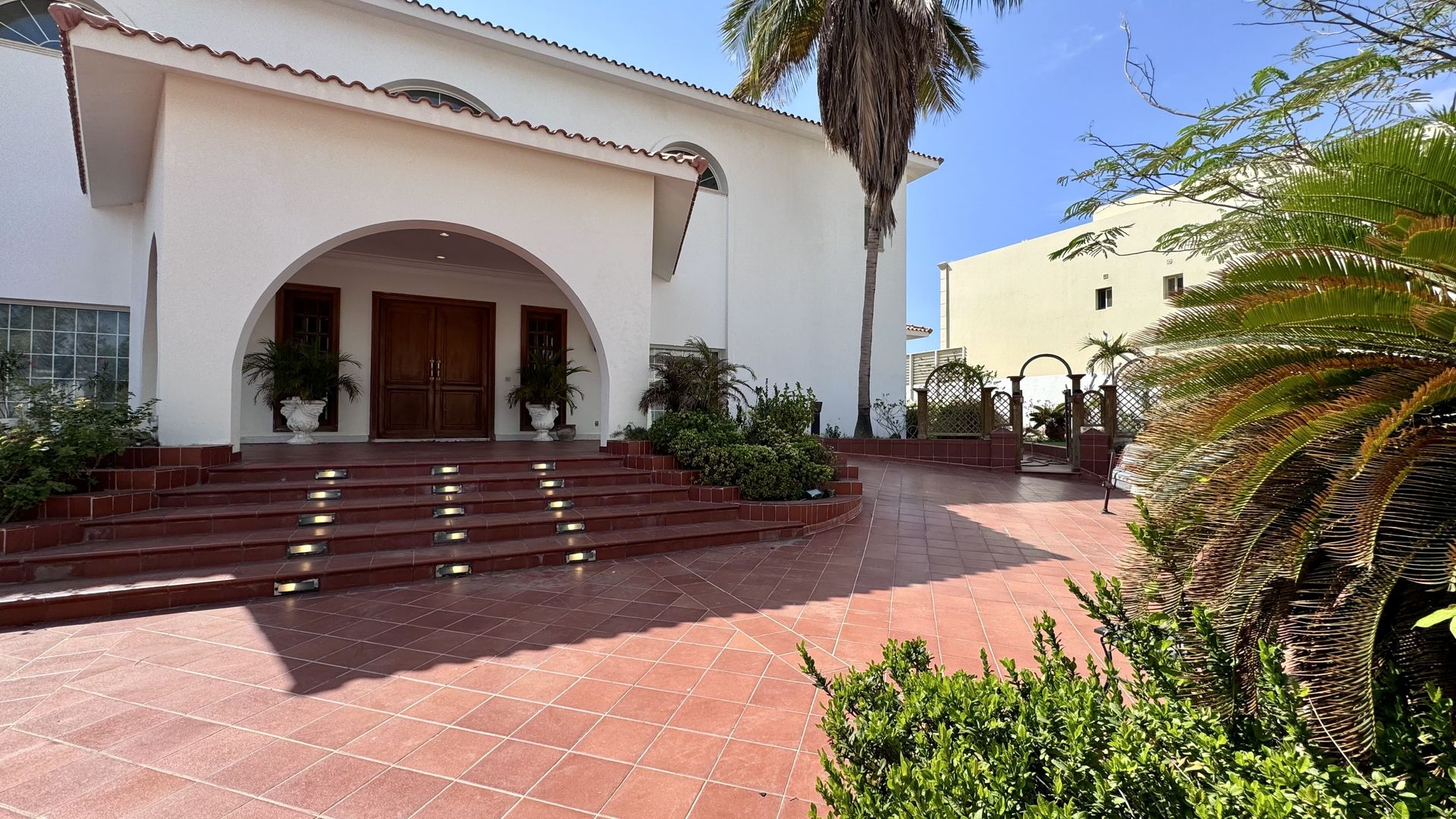 Exclusive Mansion, Al Shati 6 — photo 7
