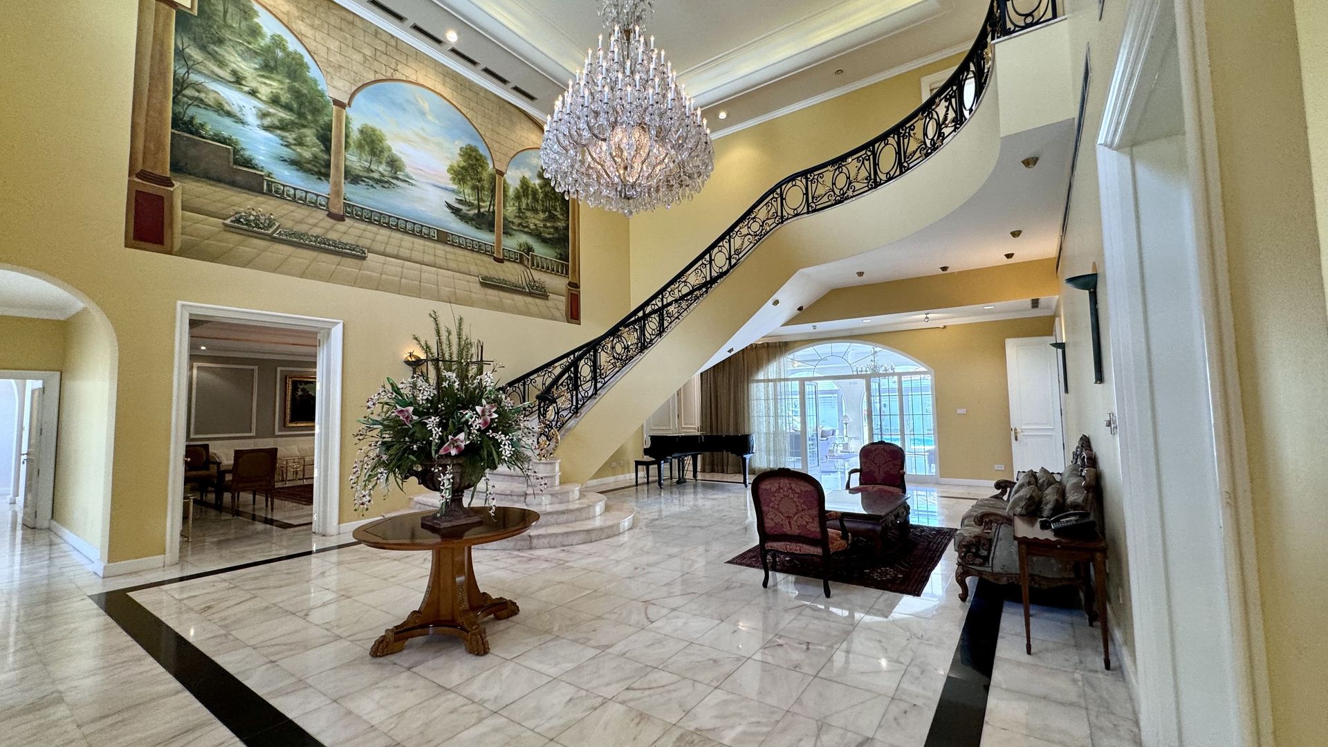 Exclusive Mansion, Al Shati 6 — photo 9