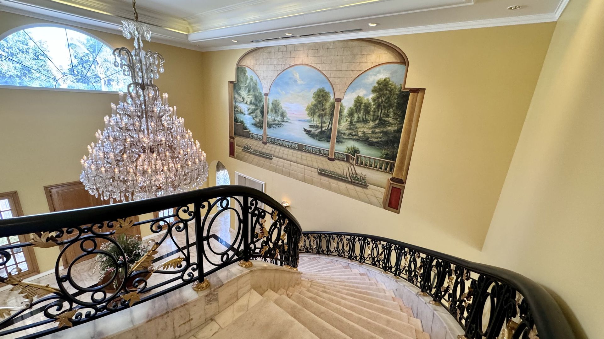 Bedroom — Classic Mansion, Al Shati 6