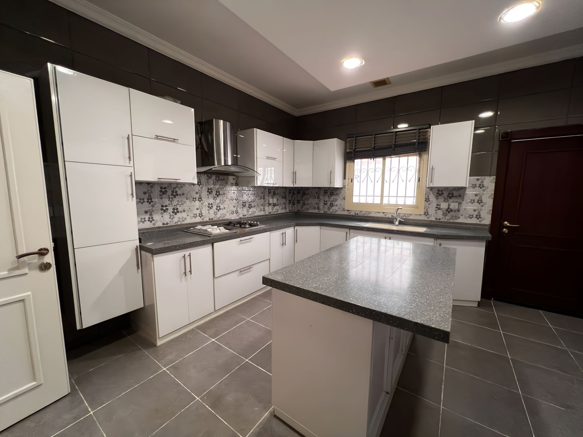 Fully Renovated Villa for Rent, Al Murjan — photo 8