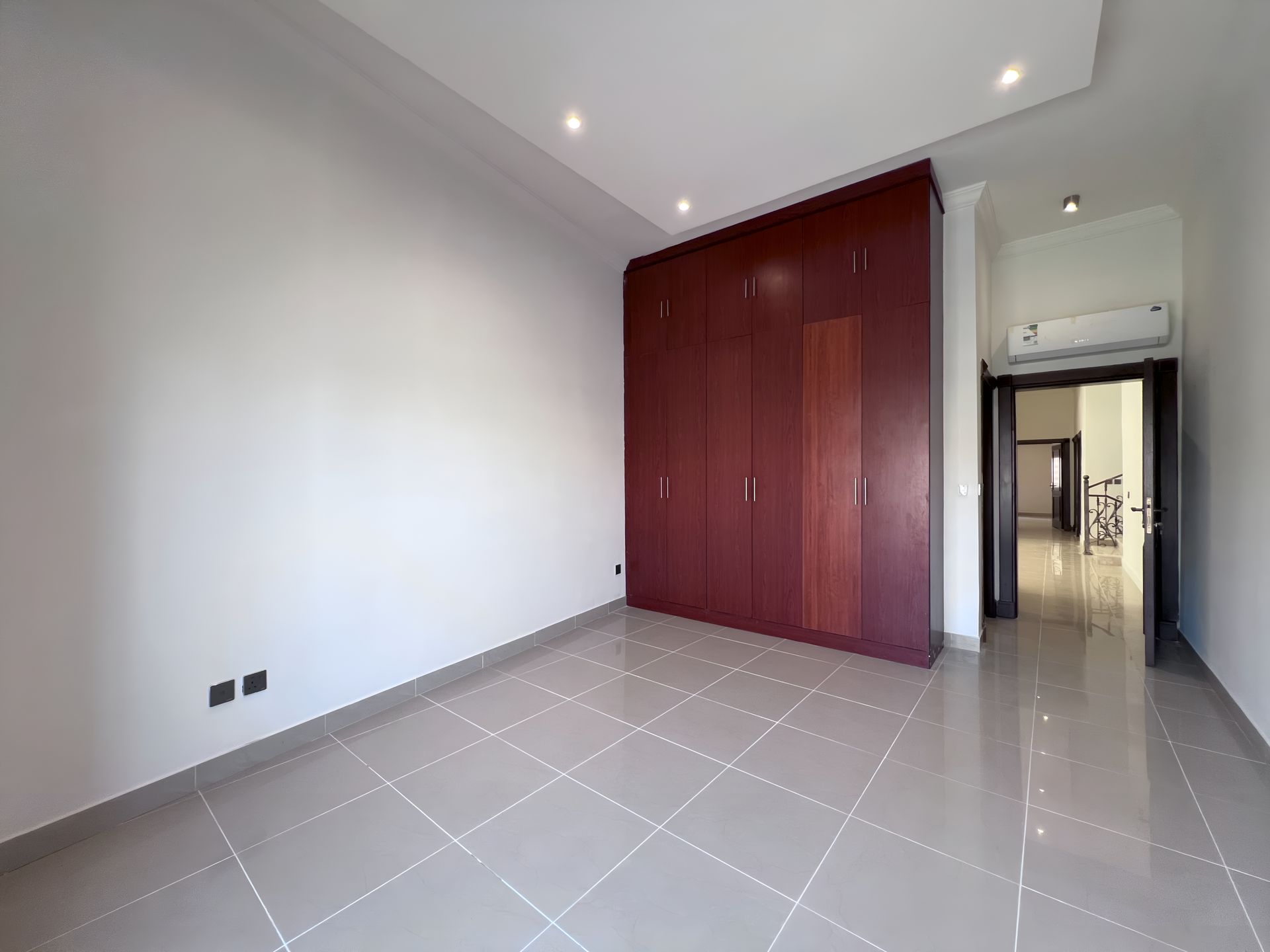 Fully Renovated Villa for Rent, Al Murjan — photo 12
