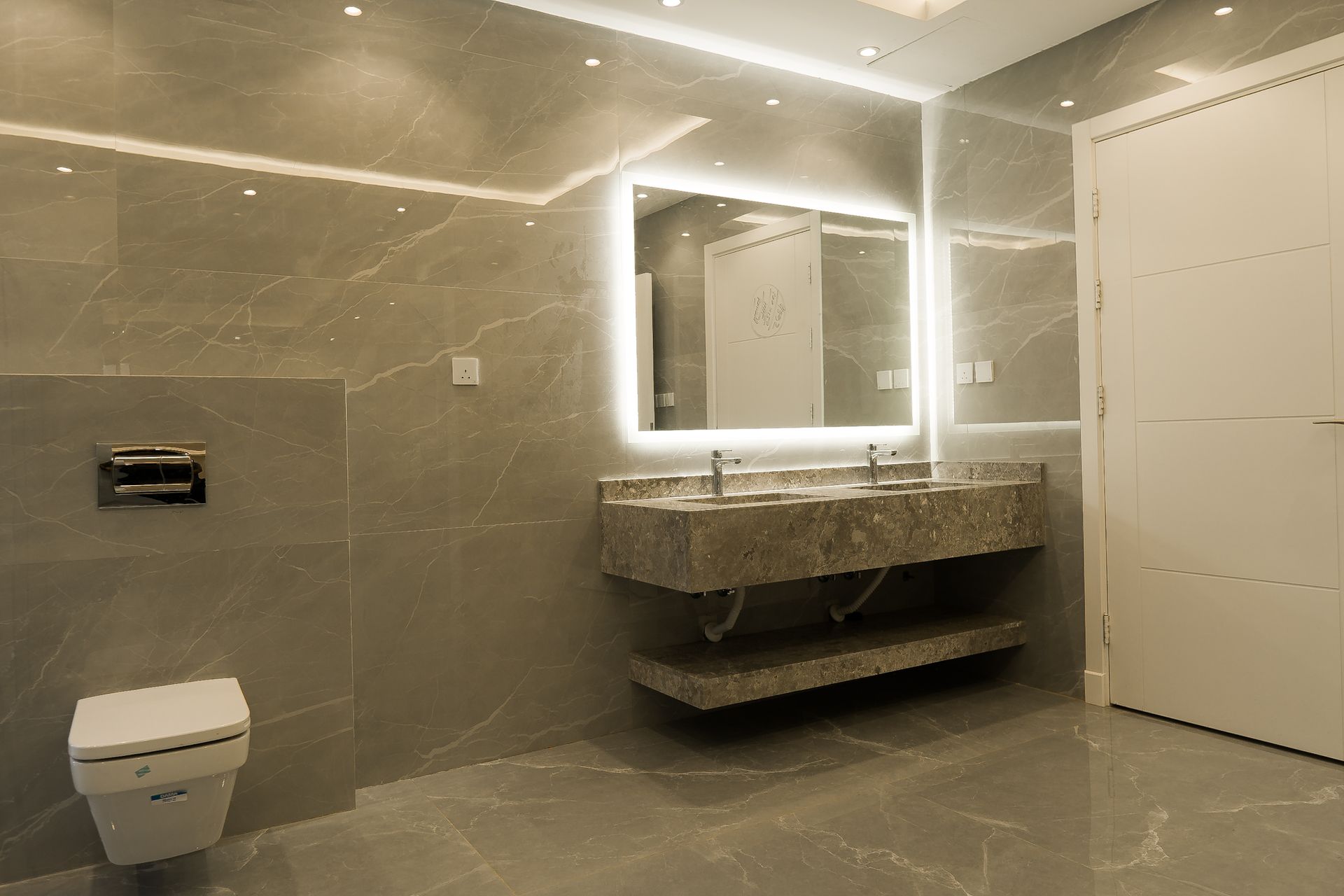 Bathroom — Modern Villa, South Obhur