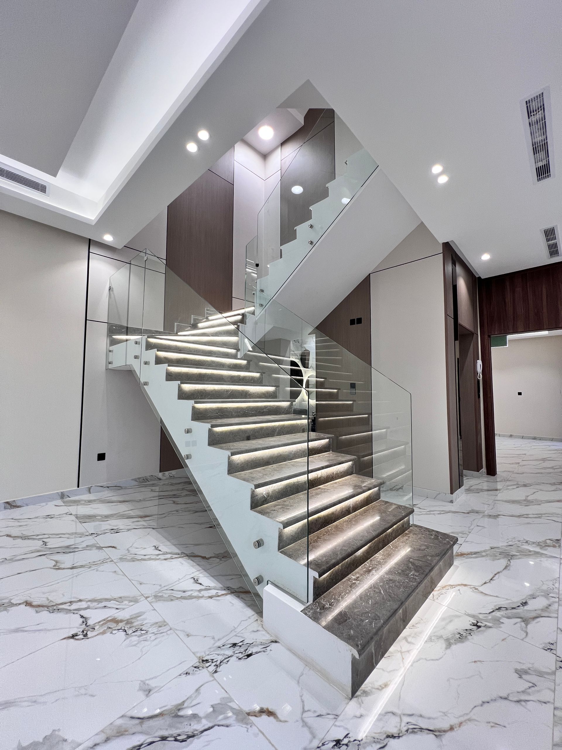 Staircase — Villa near the Corniche, Al Lulu, Obhur