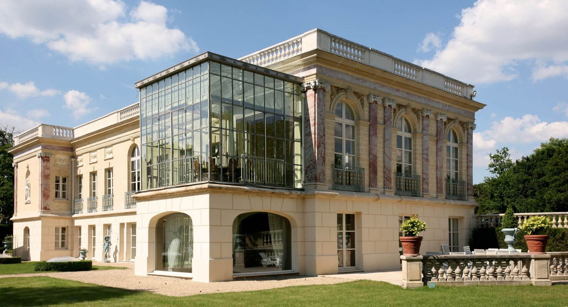 Winter garden — Palais Rose, Le Vésinet