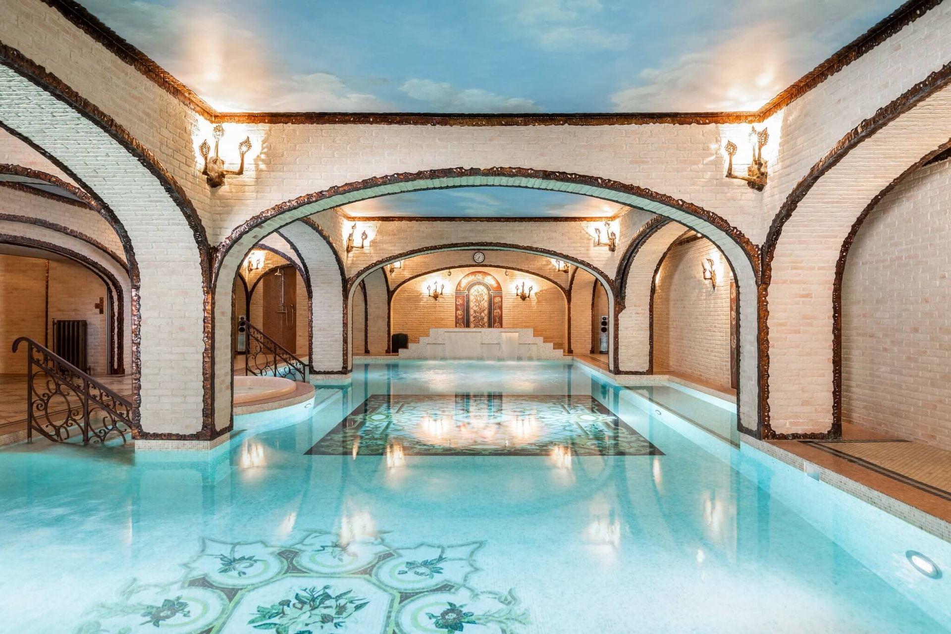 Indoor pool — Palais Rose, Le Vésinet