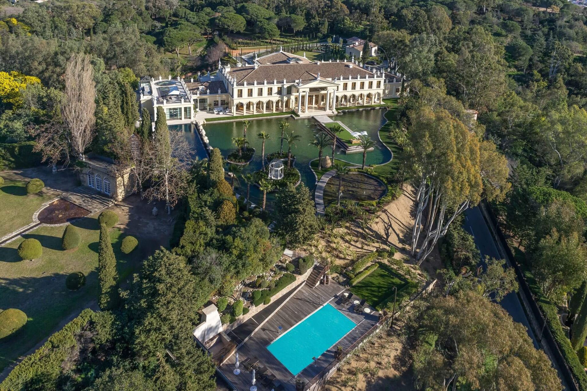 Palais Vénitien, Cannes — photo 9