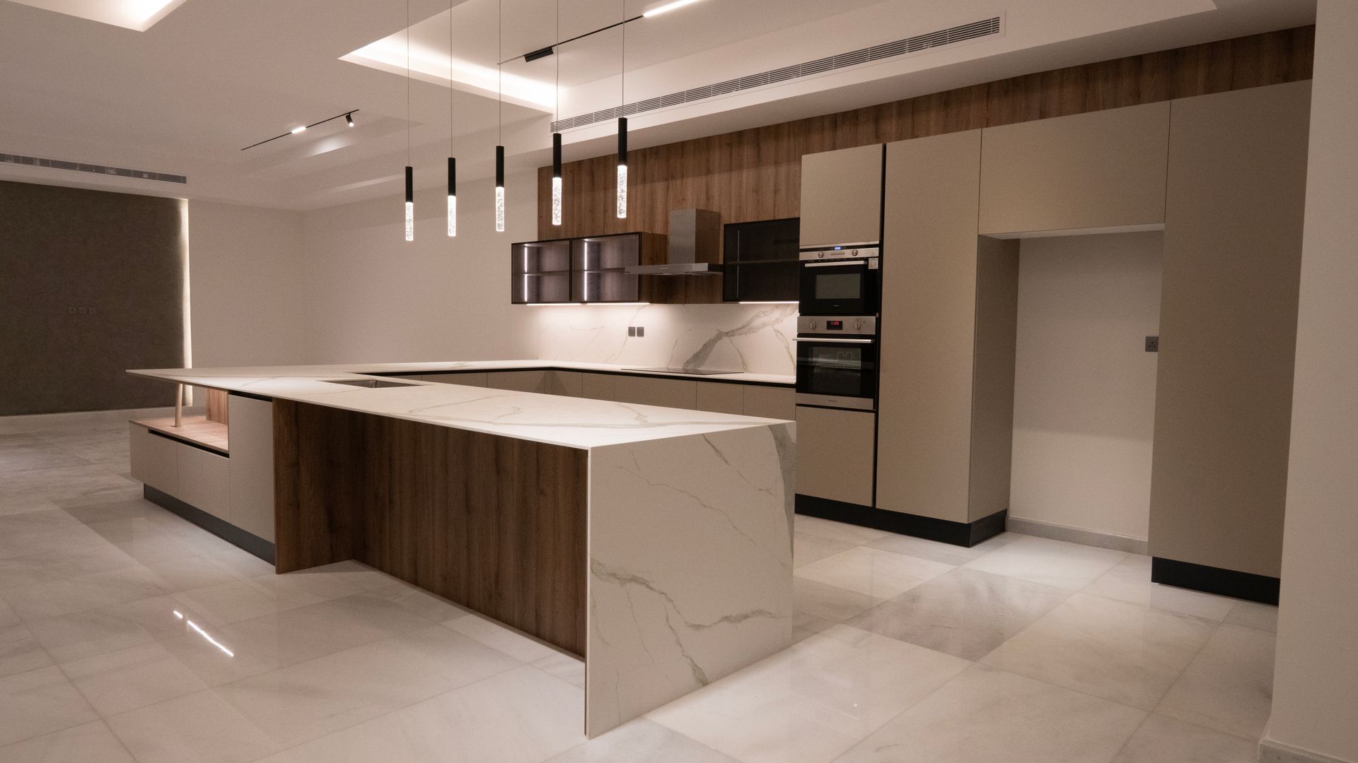 Ultra Modern Luxury Villa, Al Khalidiyah — photo 4