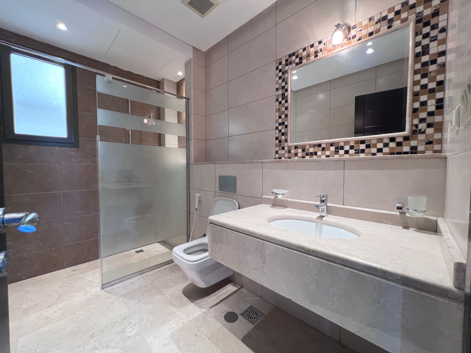 Modern Villa, Al Khalidiyah — photo 5