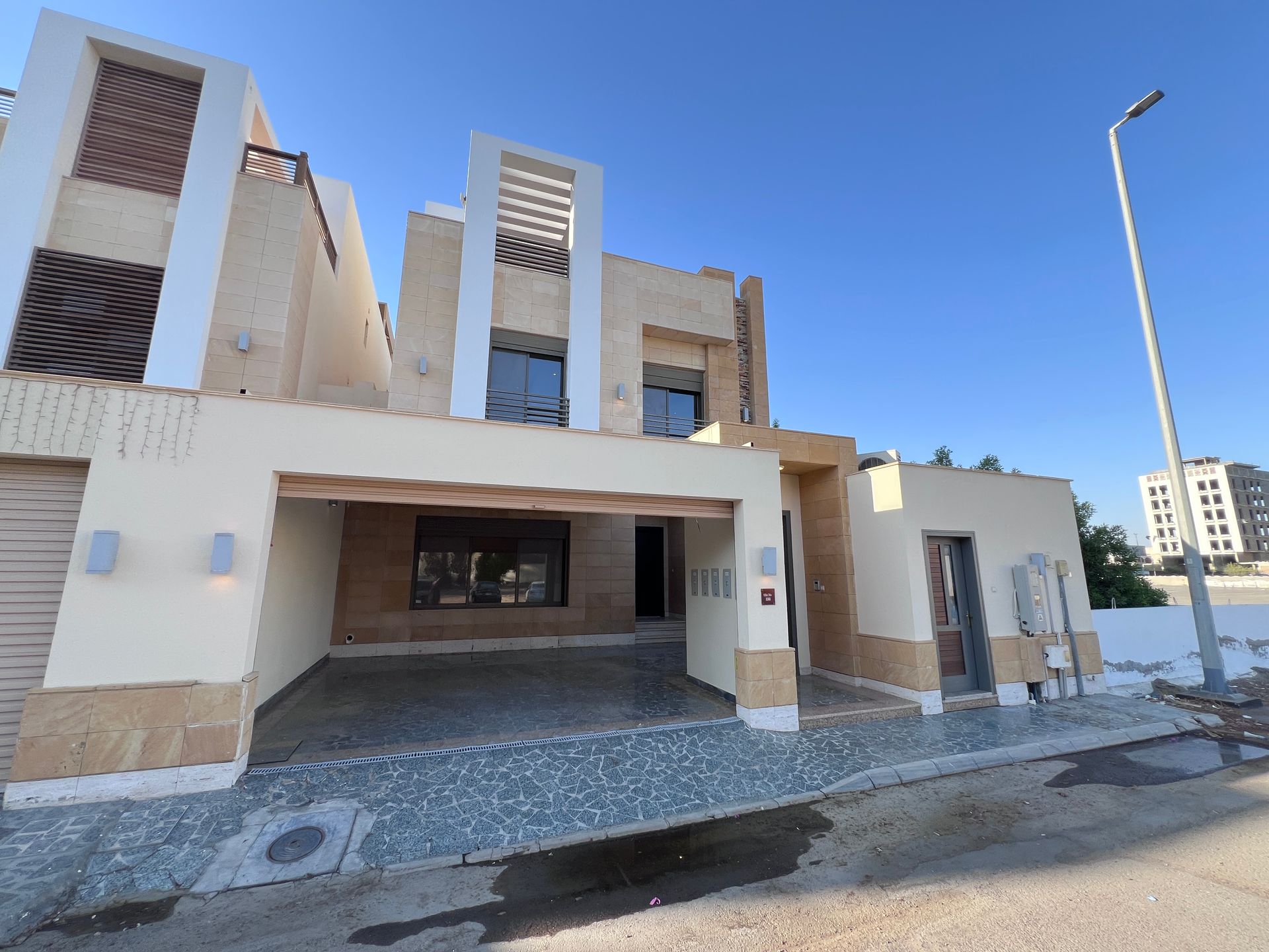 Modern Villa, Al Khalidiyah — photo 9