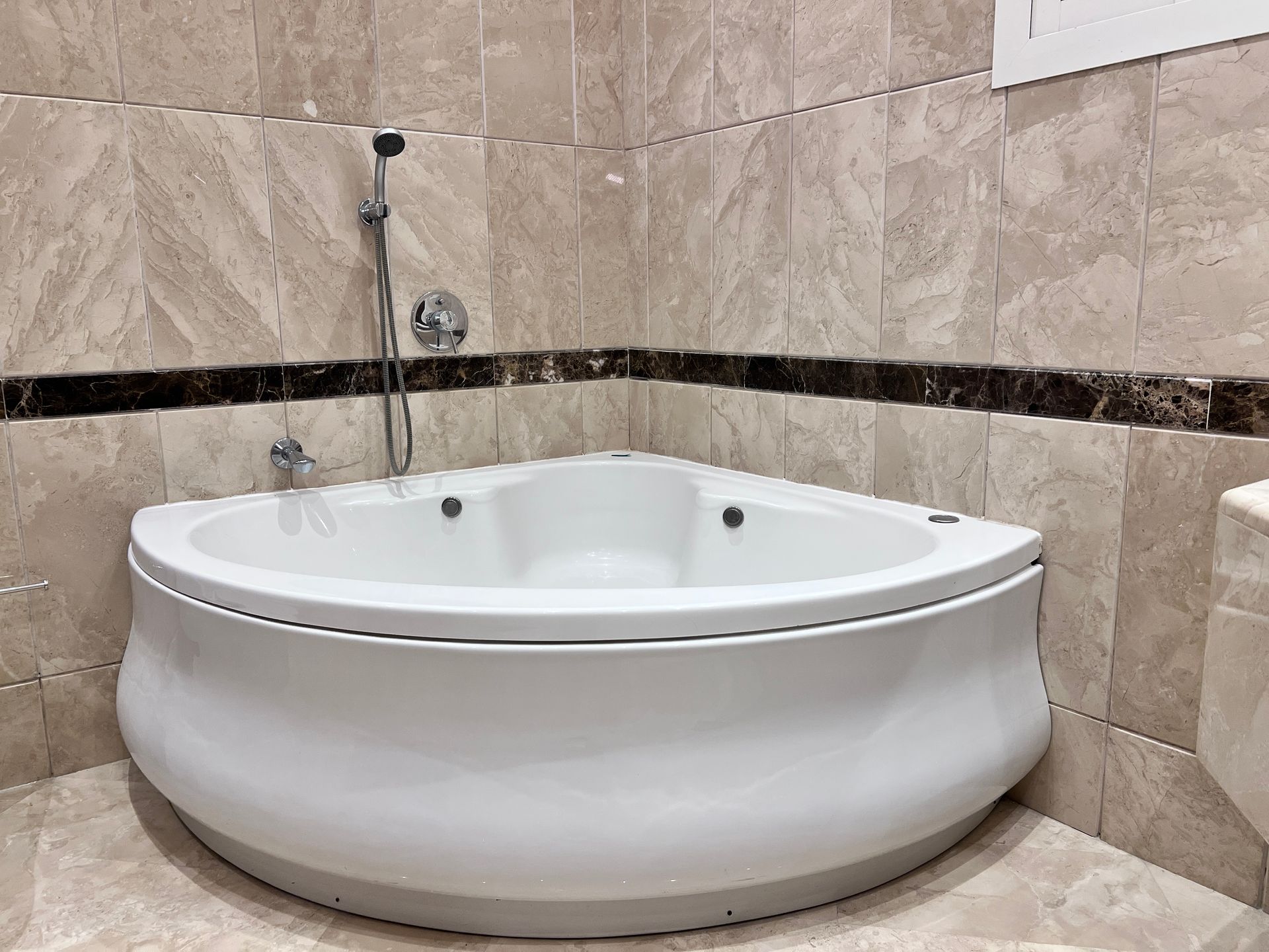 Bathroom — Villa Al Shati 1