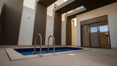 Swimming pool — Villa for Rent, Al Murjan