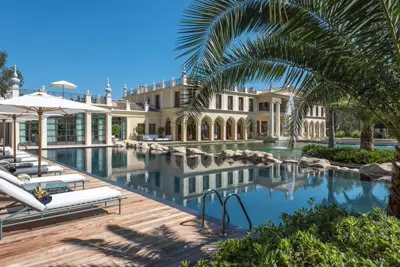 Swimming pool — Palais Vénitien, Cannes