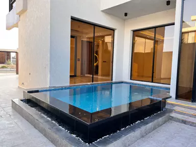 Swimming pool — Villa near the Corniche, Al Lulu, Obhur