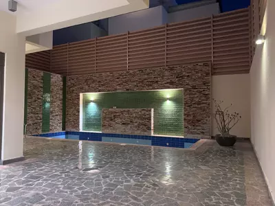 Swimming pool — Park-Facing Villa, Al Khalidiyah