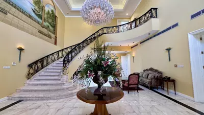 Exclusive Mansion, Al Shati 6 — photo 11
