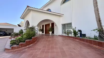 Exclusive Mansion, Al Shati 6 — photo 8